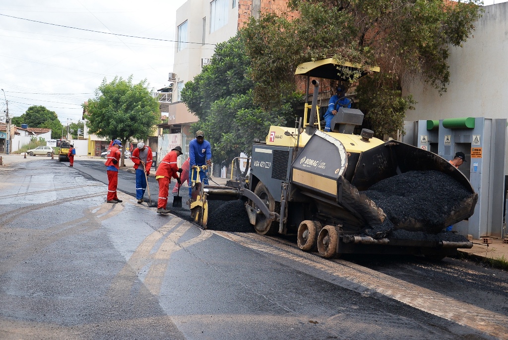 Prefeitura de Barreiras avança na requalificação da Rua Boa Vista, com pavimentação e melhorias no acesso ao Parque Natural Engenheiro Geraldo Rocha
